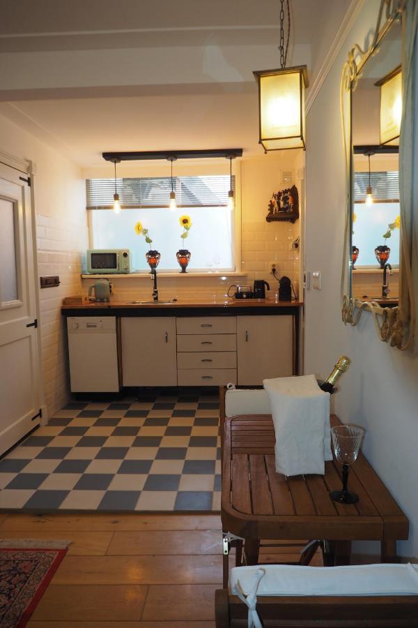 B&B Bureau Warmoesstraat Den Burg Zewnętrze zdjęcie
